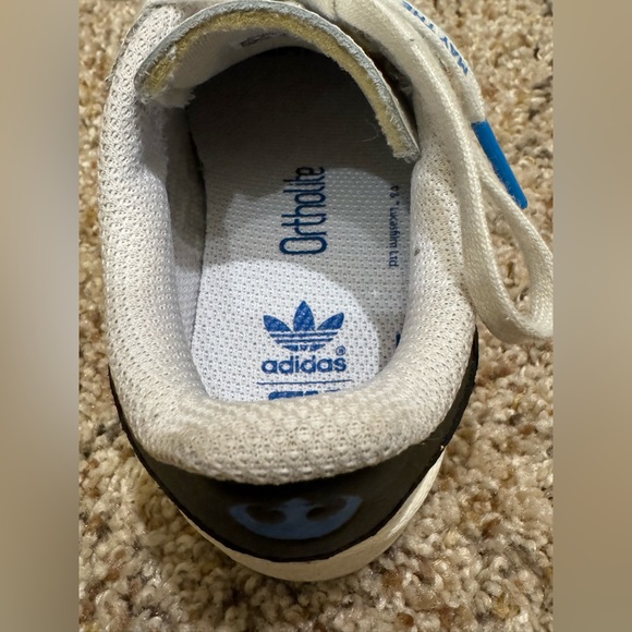 EUC/VGUC Size 9 Adidas Superstar Shoes w/ a Star Wars Design - Picture 16 of 16